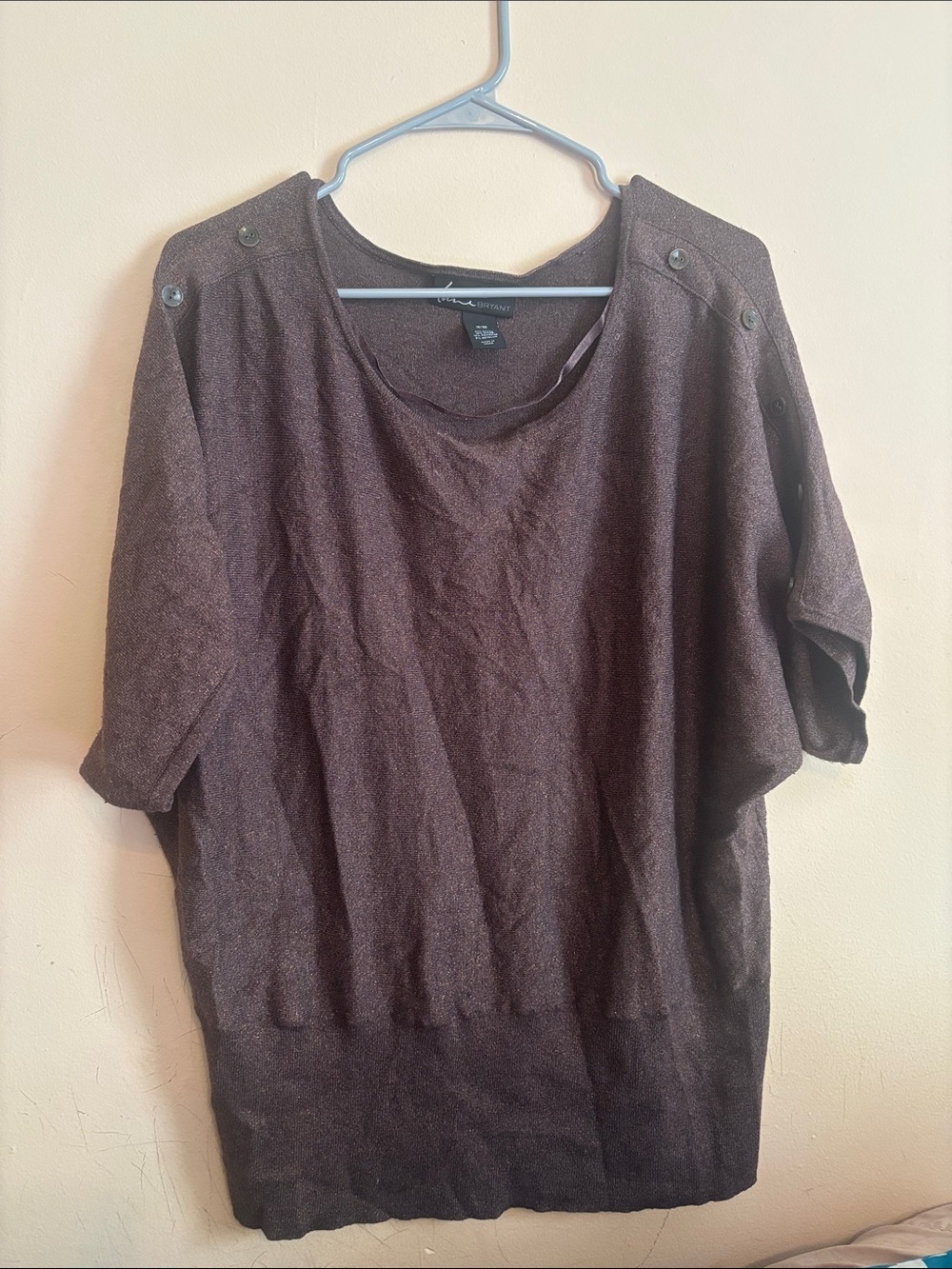Relaxed Short-Sleeve Crewneck Sweater in Dark Brown with gold speckles